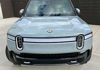 Experienced Detailers Specializing In Rivian R1T Models