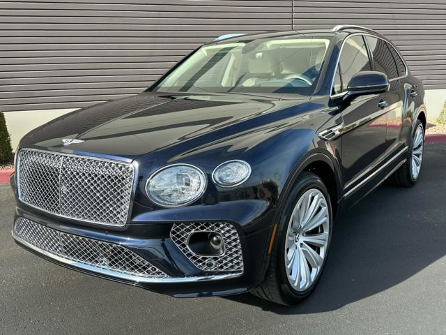 🛡️This 2021 Bentley Bentayga is now back to its former Glory!🛡️

This Bentayga underwent:
•Paint Correction and Ceramic Coating
•Full-Front Paint Protection Film Covergae
•A-Pillar & Roofline PPF Coverage 
•5-Window Ceramic Tint

Looking to protect your vehicle?

📞📲Call or DM us to book your appointment today!📞📲