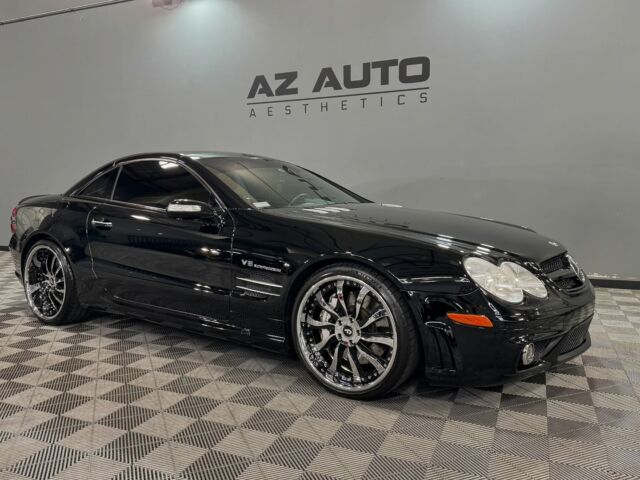 ✨Better than New!✨

This 2004 mercedes SL55 underwent our Paint Correction and Ceramic Coating using  @feynlab Ceramic Ultra V2. This SL55 now shines and glistens brighter than when it left the dealer! 

📞📲Call or DM us today to book your Paint Protection Film, Ceramic Tint, or Correction and Coating Appointment!📞📲

#mercedes #amg #feynlab #ceramiccoating #sl55