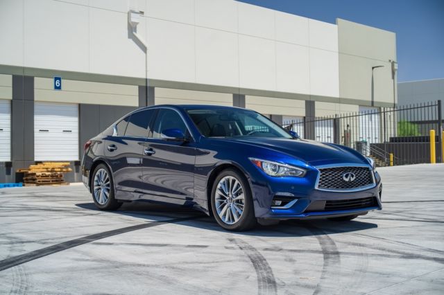 ✨This 2019 Infiniti Q50 is sparkling like brand new!✨

This Infiniti underwent our Paint Correction and Ceramic Coating to bring it back to its former glory. Our team sealed this vehicle with @feynlab Ceramic Ultra V2. This coating provides protection against UV-Rays, Hard Water Spots, and Bird Droppings. Feynlab’s Ceramic Ultra also makes clean up a breeze with its water repellent properties! 

Looking to refresh your vehicle’s paint?

📞📲Call or DM our team today to book your Paint Correction and Ceramic Coating today!📞📲