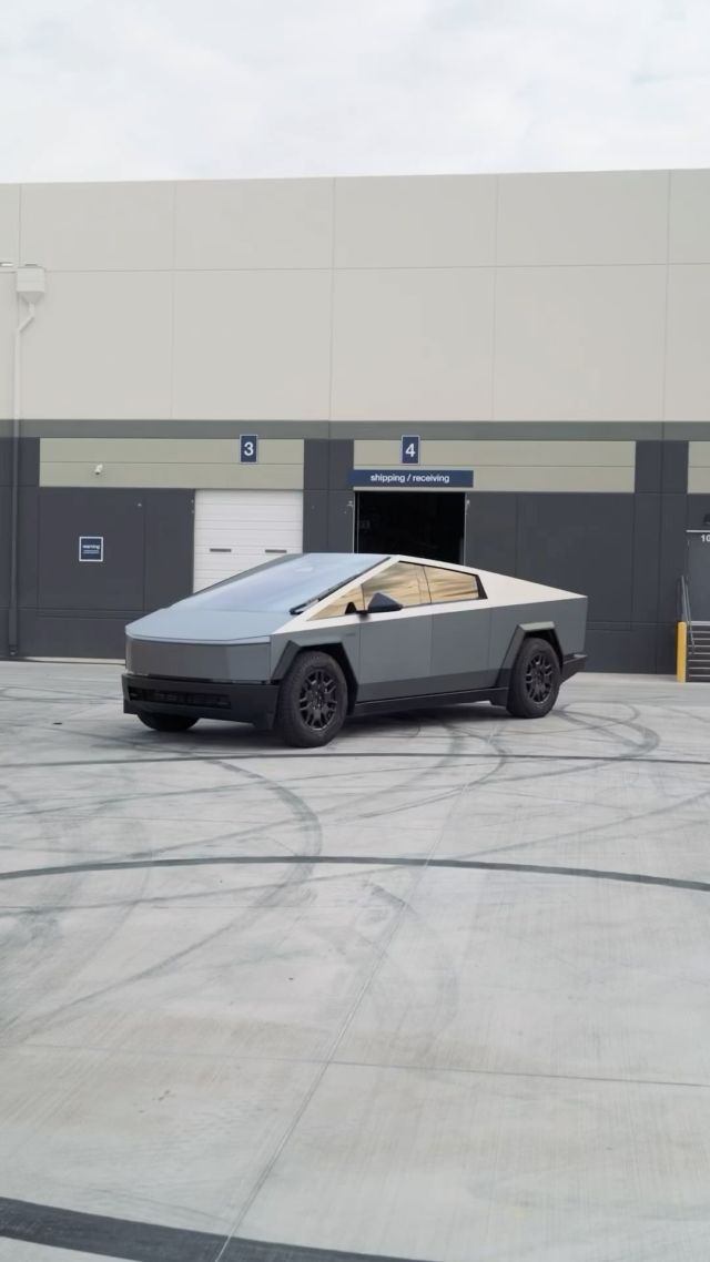 Our first of many… We assume. 

This @teslamotors Cyber Truck is now covered by our Full-Body Coverage Option of @pureppf Satin Dark Gray.

This Film protects against Rock Chips, Scratches, and other hazards that are commonly found on Arizona Freeways.

Have a Cyber Truck and want some extra Protection? 

📞📲Call or DM us today to book your Full-Body Paint Protection Appointment!📞📲 #tesla #teslacybertruck #coloredppf