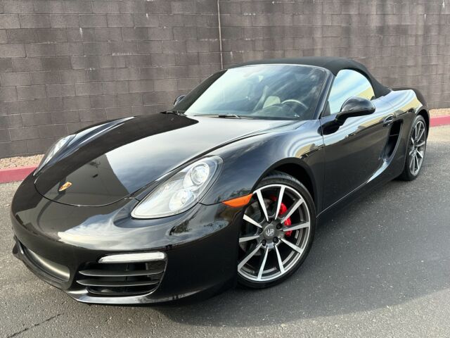 🇩🇪Another German beauty, now corrected and protected using @feynlab Ceramic Ultra!🇩🇪

This 2014 Boxster underwent our Paint Correction and Ceramic Coating to bring the paint back to life. We love seeing these older vehicles come back to their former glory! 

Looking to remove some of your vehicles paint defects? 

📞📲Call or DM us today to book your Paint Correction and Ceramic Coating appointment today!📞📲

#porsche #boxster #paintcorrection #paintcorrectionspecialists #feynlab #ceramiccoating #arizona #arizonacars #arizonacarscene