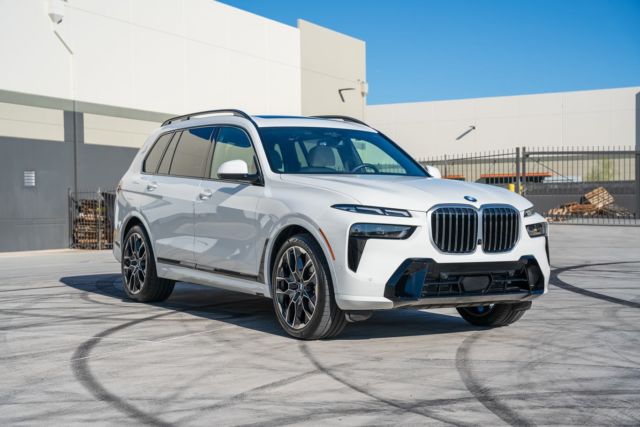 🤍This 2024 BMW X7 is looking as fresh as ever!🤍

This X7 underwent our Paint Correction and Ceramic Coating using @feynlab Ceramic Coating and our Full-Front Coverage of @xpel Ultimate Plus Paint Protection Film! 

Looking to have similar services done to your vehicle? 

📞📲Call or DM us today to book your Appointment!📞📲

#feynlab #xpel #ceramiccoating #paintprotection #paintprotectionfilm #ppf #bmw #bmwm #bmwx7 #x7